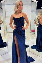 Aurorae | Vestidos de fiesta largos de terciopelo azul marino con escote redondo y cuentas, estilo sirena