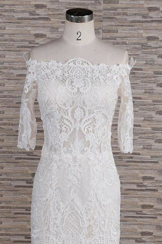 Impresionantes vestidos de novia elegantes con apliques y cola de corte sirena