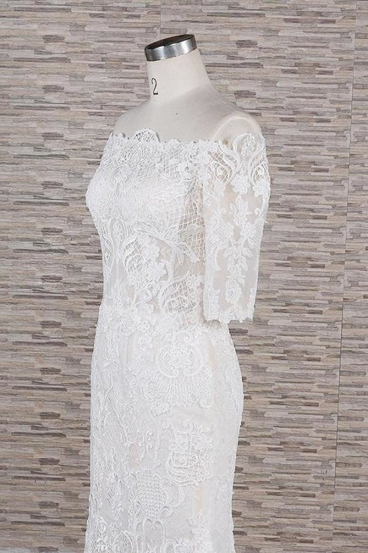 Impresionantes vestidos de novia elegantes con apliques y cola de corte sirena