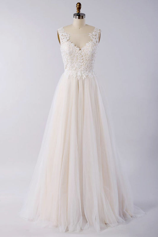 Impresionante vestido de novia largo de corte A con apliques de encaje y tul con espalda abierta