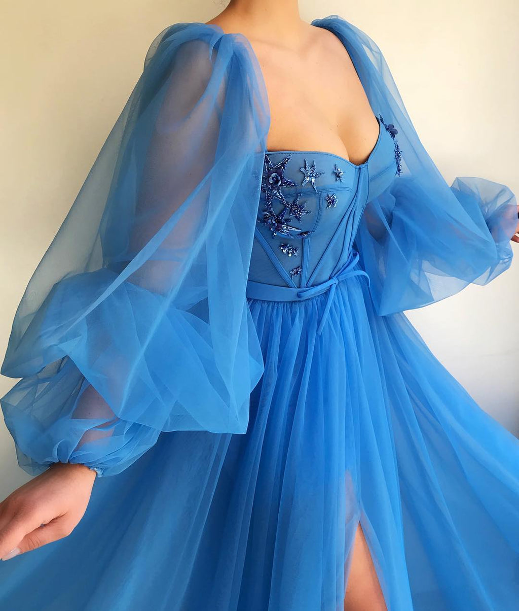 Tolles langes A-Linien-Ballkleid aus Tüll mit Herzausschnitt, Schlitz vorne und Ärmeln