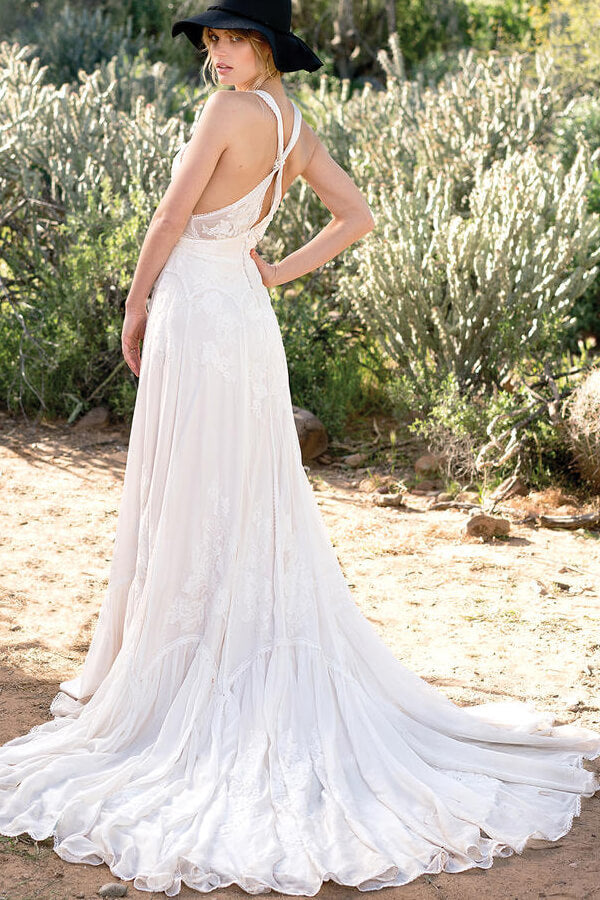 Fantastisches langes A-Linien-Brautkleid mit V-Ausschnitt und offenem Rücken aus Spitzenchiffon