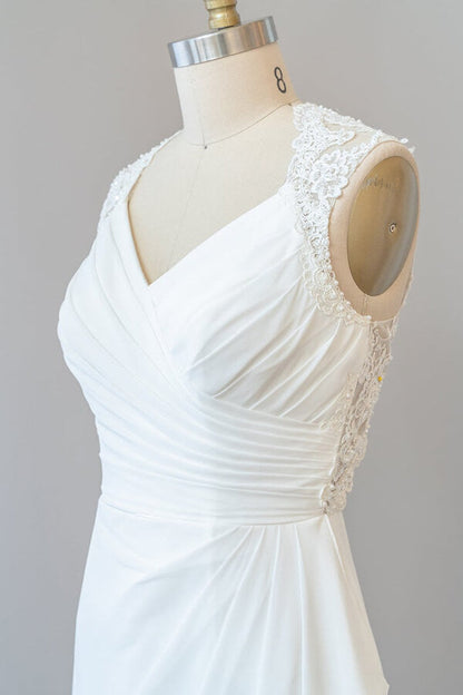 Impresionante vestido de novia largo de gasa con encaje y espalda descubierta