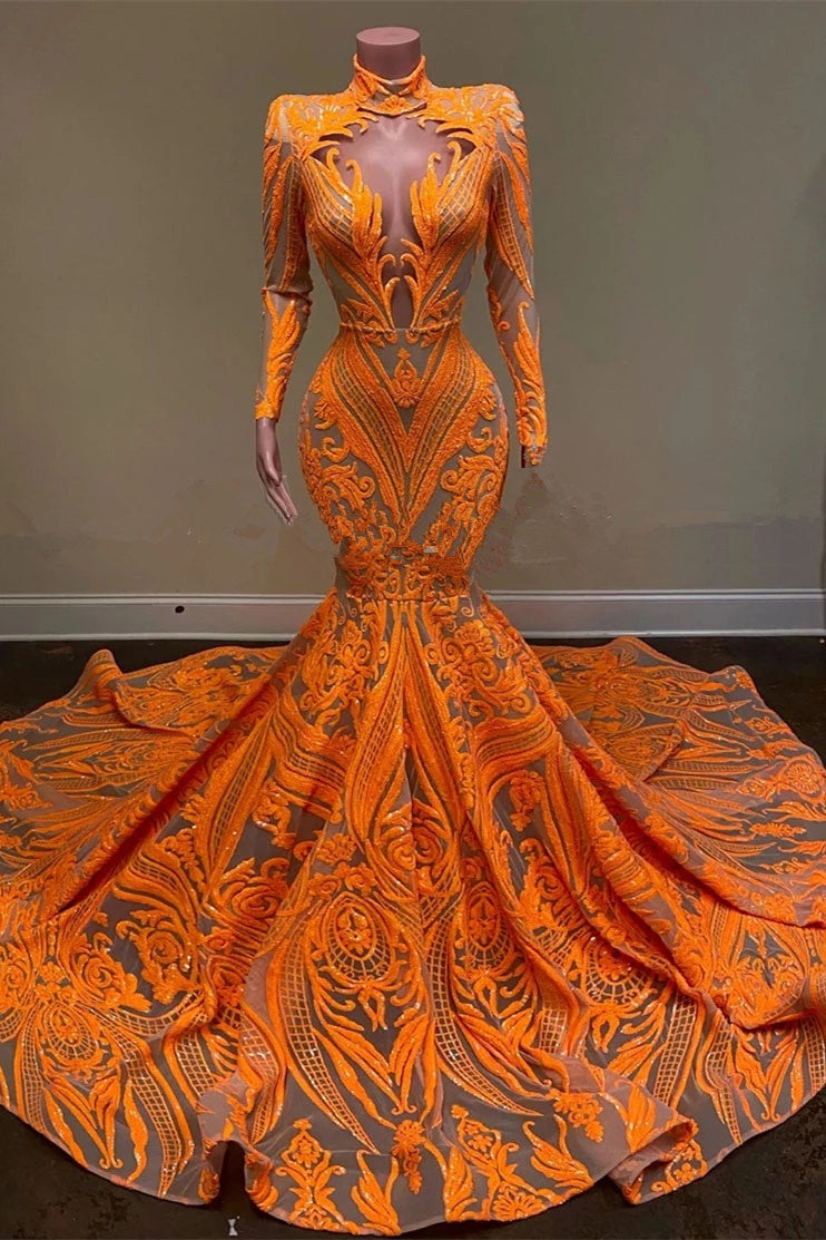 Hochgeschlossenes Meerjungfrau-Ballkleid in Orange mit langen Ärmeln und Paillettenspitze