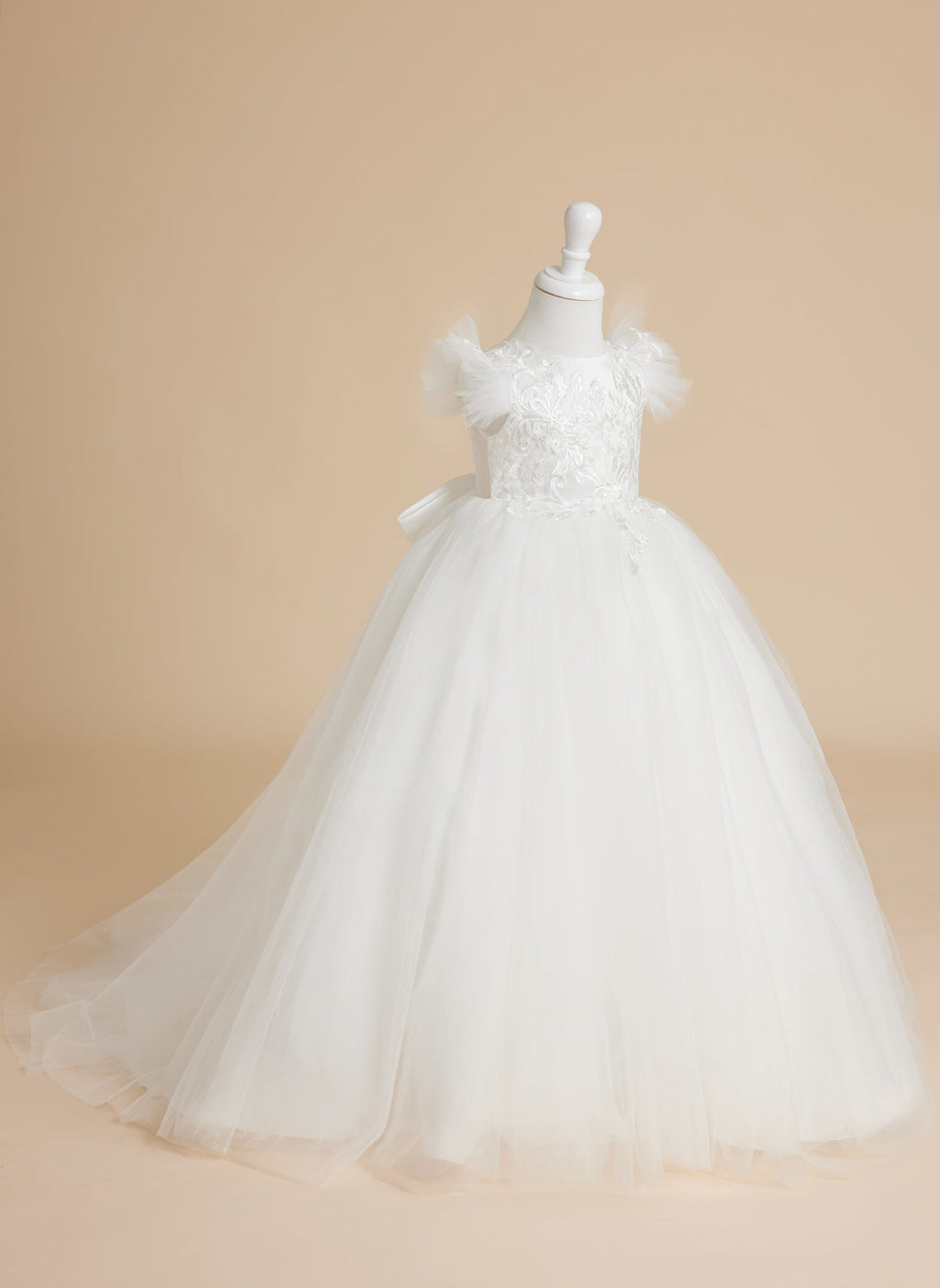 Ivory Princess Ball Gown with Lace Appliques and Tulle Court Train for Girls