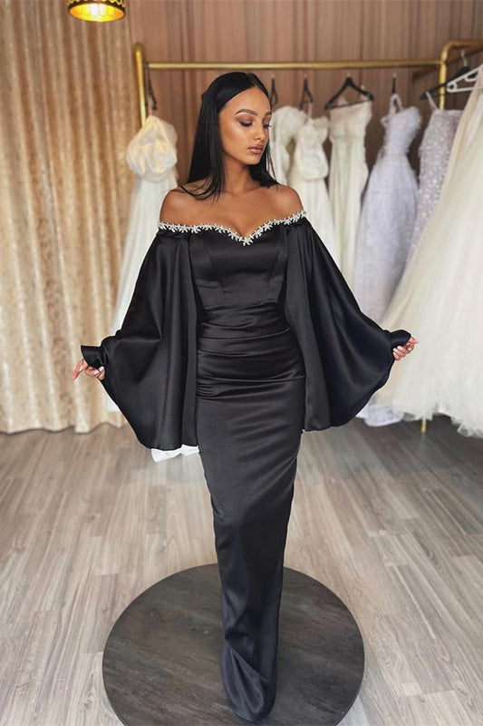 Schwarzes, langes, schulterfreies Meerjungfrau-Ballkleid aus Satin mit Ärmeln