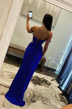 Vestidos de fiesta largos con apliques y cuentas en azul real con hombros descubiertos