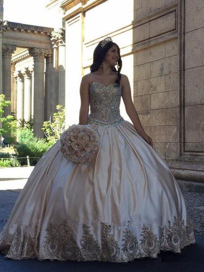 Duchesse-Linie Herzausschnitt Perlen verziert Satin Ärmellos Abendkleider