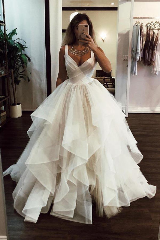 Vestido de novia elegante de tul con volantes en cascada y largo hasta el suelo WD346
