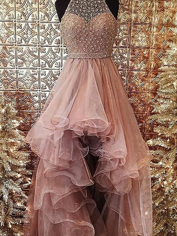 Vestidos de fiesta de tul con cuentas y cuello halter sin mangas