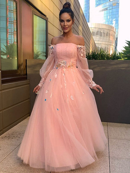 Vestido de fiesta largo hasta el suelo con mangas largas de tul y flores hechas a mano