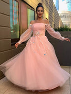Ballkleid Handgemachte Blume Tüll Lange Ärmel Off-the-Shoulder Bodenlang Ballkleider