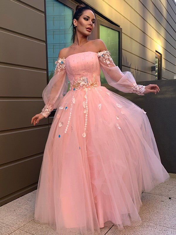 Vestido de fiesta largo hasta el suelo con mangas largas de tul y flores hechas a mano