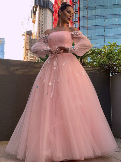 Vestido de fiesta largo hasta el suelo con mangas largas de tul y flores hechas a mano