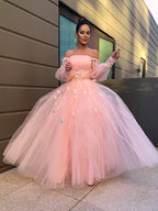 Ballkleid Handgemachte Blume Tüll Lange Ärmel Off-the-Shoulder Bodenlang Ballkleider