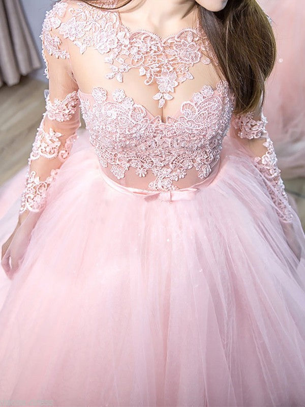 Vestidos de fiesta de tul con encaje y mangas largas con joya