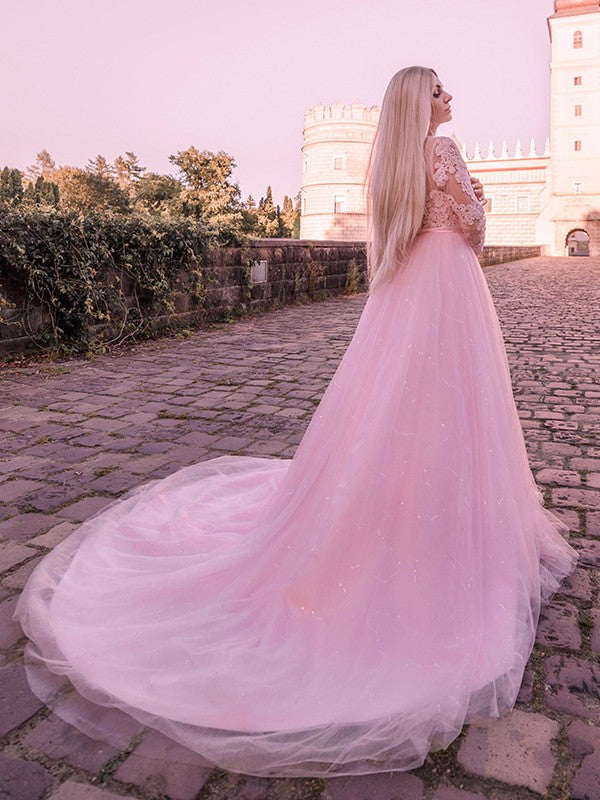 Vestidos de fiesta con mangas largas, tul, encaje y joya