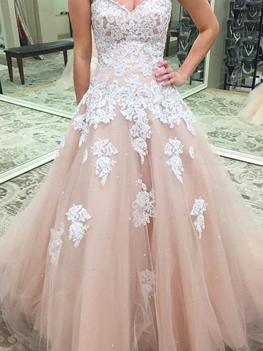 Vestidos de fiesta largos de tul con apliques y escote corazón sin mangas