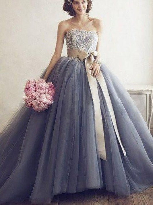 Vestidos de fiesta de tul con apliques y escote corazón sin mangas