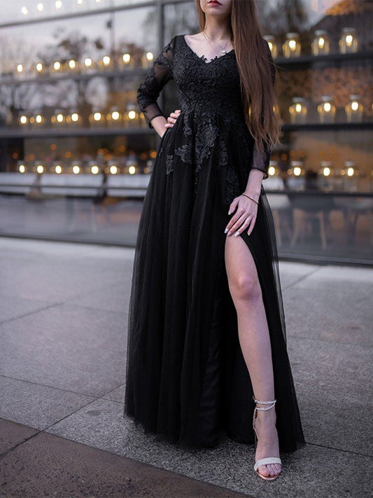 Vestido de fiesta largo hasta el suelo con mangas largas de tul y apliques y hombros descubiertos