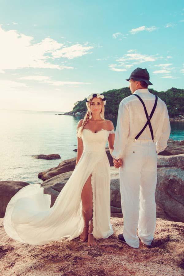 Vestidos de novia largos de gasa con hombros descubiertos y encaje playero WD213