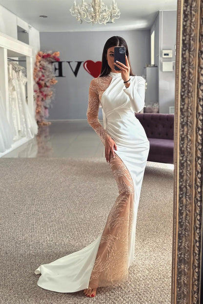 Wunderschönes Neckholder-Brautkleid mit langen Ärmeln und Satinspitze und Applikationen