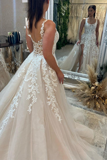 Wunderschönes bodenlanges ärmelloses A-Linien-Brautkleid aus Spitze mit Trägern