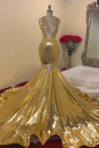Wunderschönes, ärmelloses, bodenlanges Meerjungfrau-Ballkleid mit goldener Perlenverzierung und V-Ausschnitt