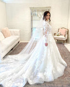 Wunderschönes langes A-Linien-Brautkleid mit hohem Halsausschnitt, offener Rückenspitze und Ärmeln