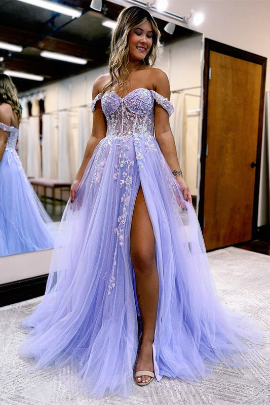 Wunderschönes langes schulterfreies Spitzen-Ballkleid in A-Linie mit Schlitz