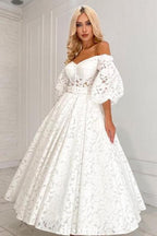 Wunderschönes langes A-Linien-Brautkleid mit schulterfreien Ärmeln und Spitze