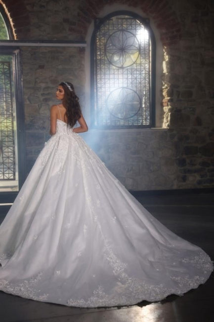 Wunderschöne lange A-Linie Träger Satin Applikationen Brautkleider mit Spitze