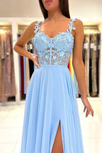 Hermosos vestidos de noche largos azules con tirantes sencillos, apliques, sin mangas y abertura