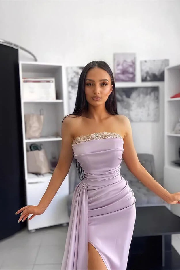 Wunderschönes langes ärmelloses Meerjungfrau-Ballkleid mit Pailletten und Schlitz