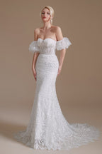 Hermosos vestidos de novia largos de sirena con escote corazón y encaje con mangas desmontables