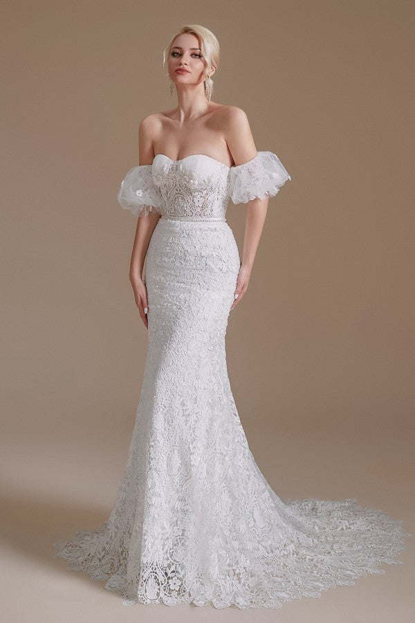 Hermosos vestidos de novia largos de sirena con escote corazón y encaje con mangas desmontables
