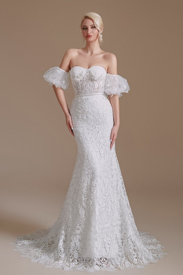 Hermosos vestidos de novia largos de sirena con escote corazón y encaje con mangas desmontables