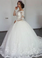 Wunderschönes schulterfreies Prinzessinnen-Brautkleid mit langen Ärmeln und Applikationen