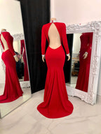 Wunderschönes rückenfreies Meerjungfrau-Ballkleid mit hohem Halsausschnitt und langen Ärmeln