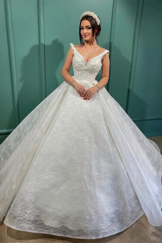 Wunderschönes langes weißes A-Linien-Brautkleid mit V-Ausschnitt und Spitze