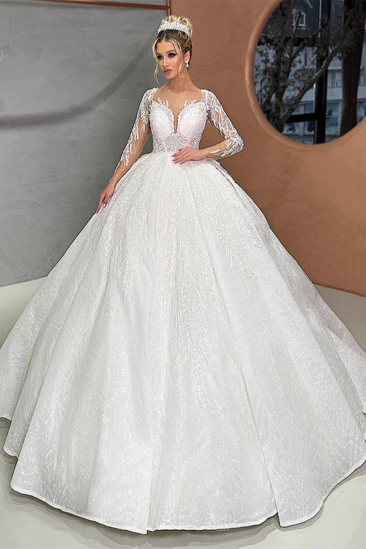 Wunderschönes langes weißes Ballkleid mit Herzausschnitt und Applikationen