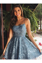 Wunderschönes kurzes A-Linien-Ballkleid mit Spaghettiträgern