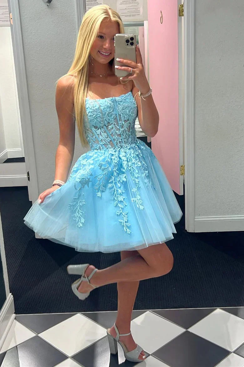 Petunia | Vestido de fiesta de tul con encaje y apliques en forma de A