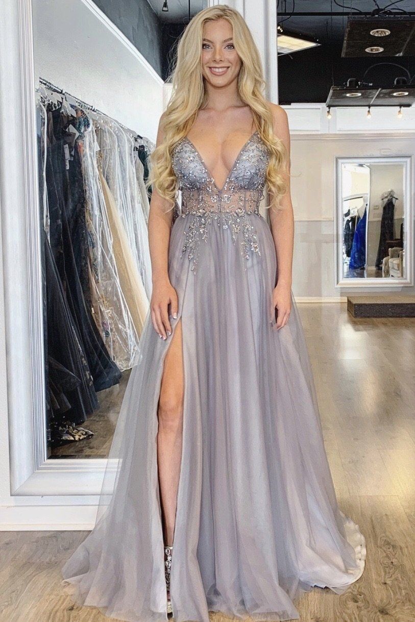 El mejor vestido de fiesta largo de tul con escote en V, sin mangas y corte A con abertura