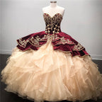 El mejor vestido de quinceañera de organza con escote corazón y largo.