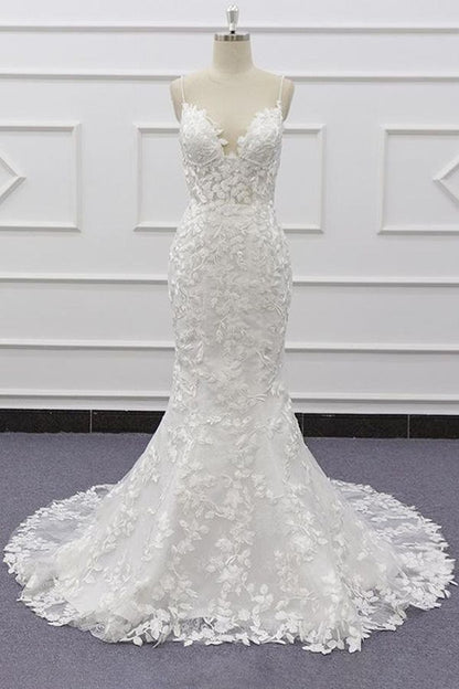 El mejor vestido de novia largo de sirena con tirantes finos y apliques de encaje