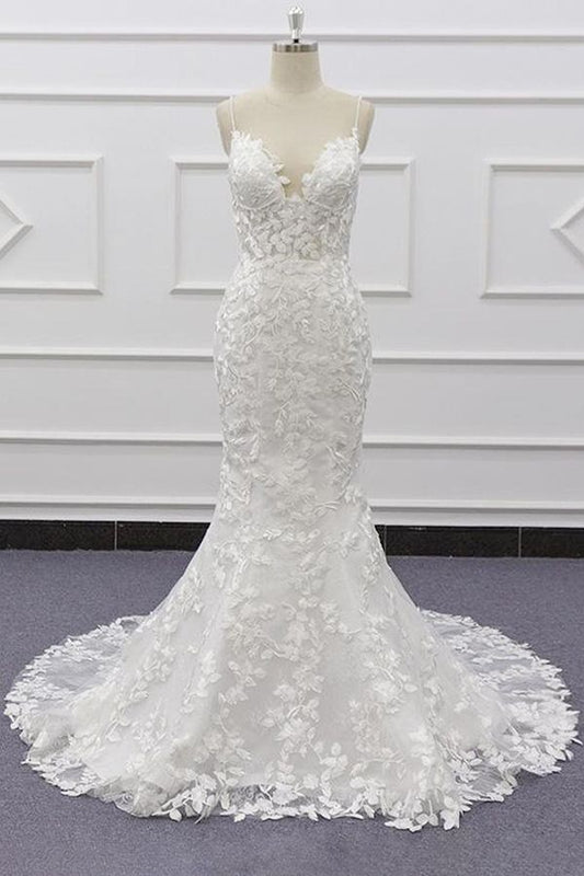 El mejor vestido de novia largo de sirena con tirantes finos y apliques de encaje