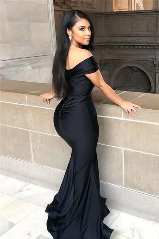 Schwarzes langes schulterfreies rückenfreies Meerjungfrau-Ballkleid