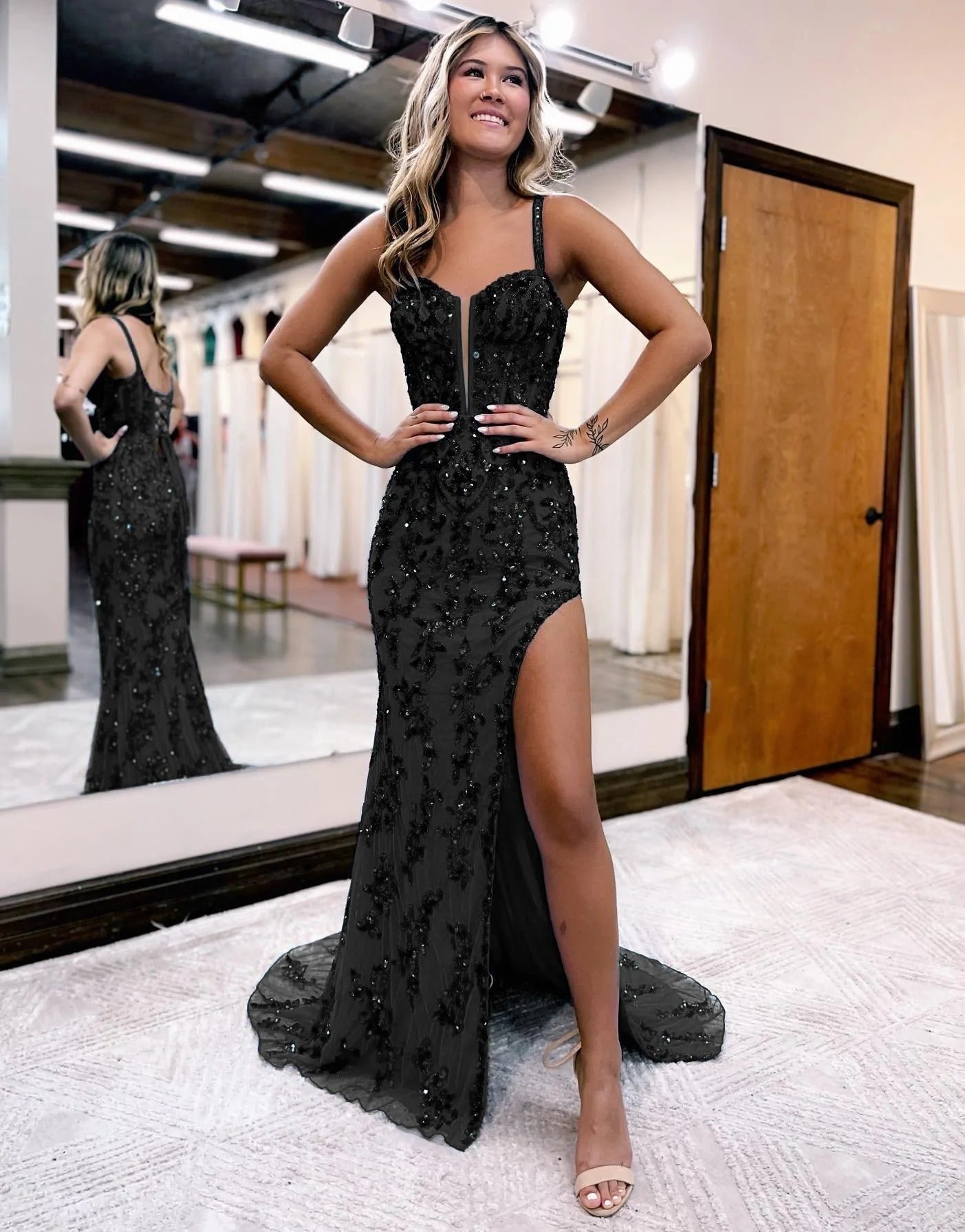 Robe de bal longue à paillettes bleu scintillant avec fente