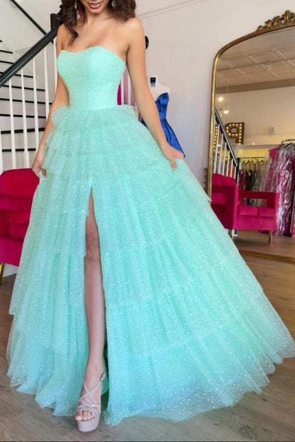 Brigitta | Vestido de fiesta largo azul aguamarina con escote en forma de A y tul con capas y abertura